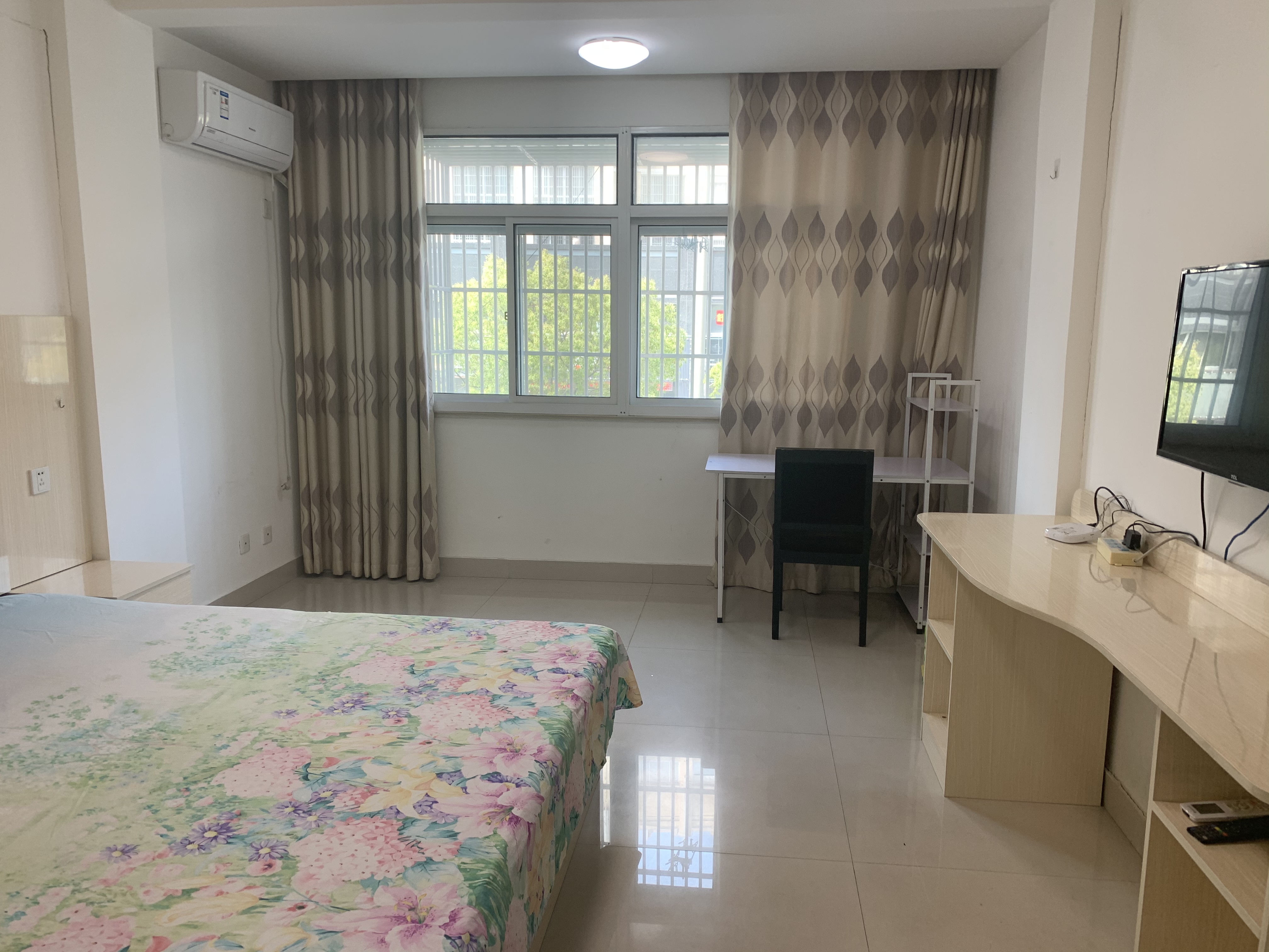 泰和附近精装酒店式公寓(图1) 泰和附近精装酒店式公寓(图1)