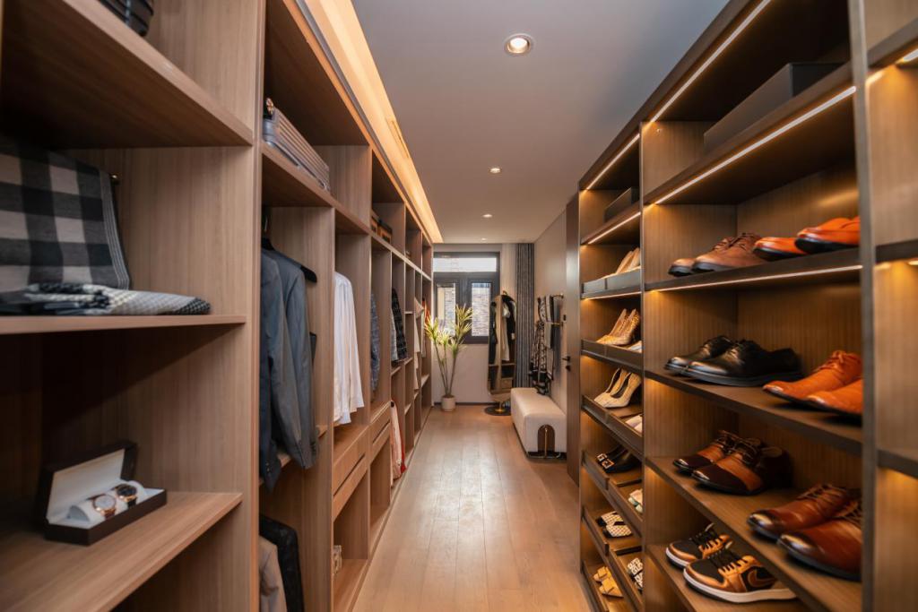 靖江龙馨园别墅：天逸墅样板间展示(图4)