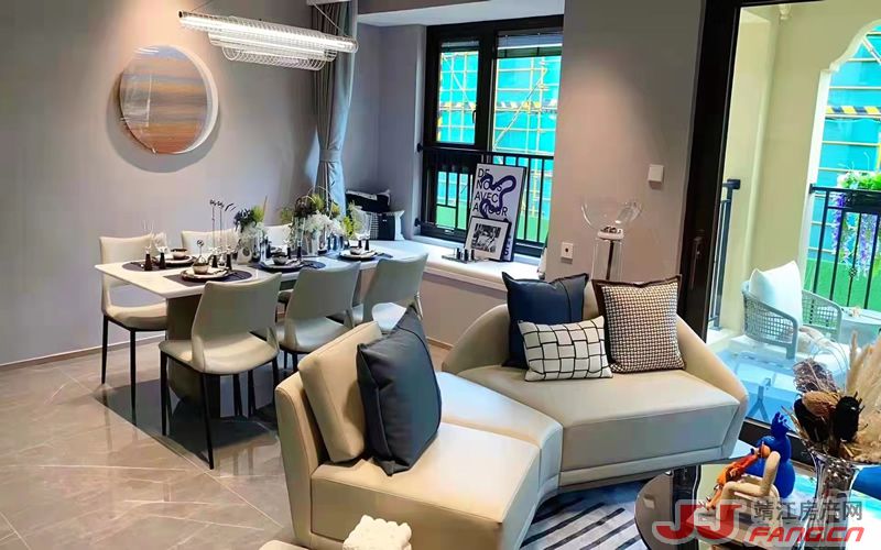 靖江龙馨园叠墅：户型赏析(图2)